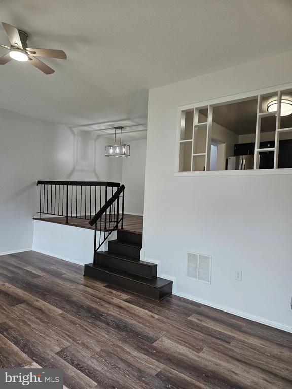 Building Photo - 6322 Bentham Ct