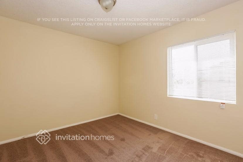 Building Photo - 1118 S Exmoor Ave