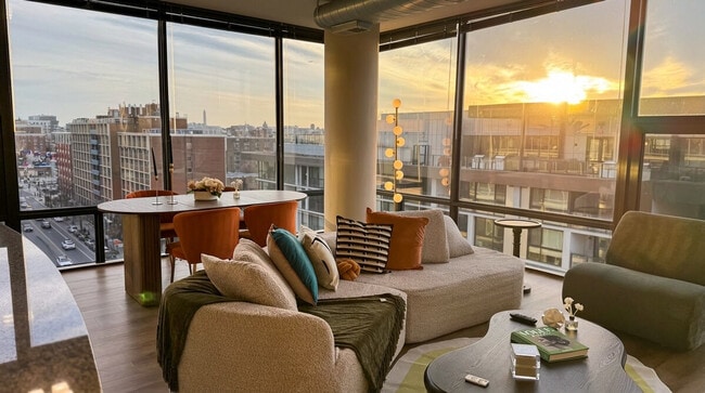 Building Photo - 1901 9th St NW