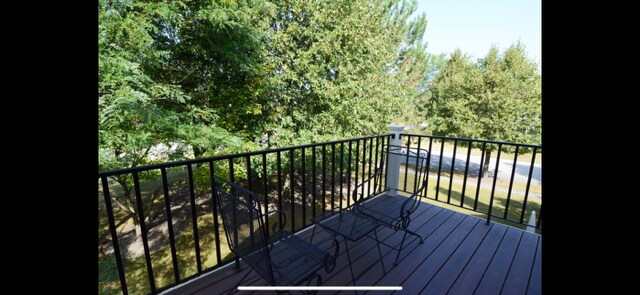 Balcony - 401 Cromwell Cir