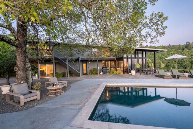 Building Photo - 17389 Mallard Dr