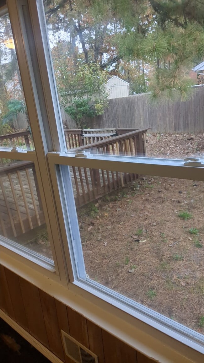 Building Photo - 1441 Broadway Blvd