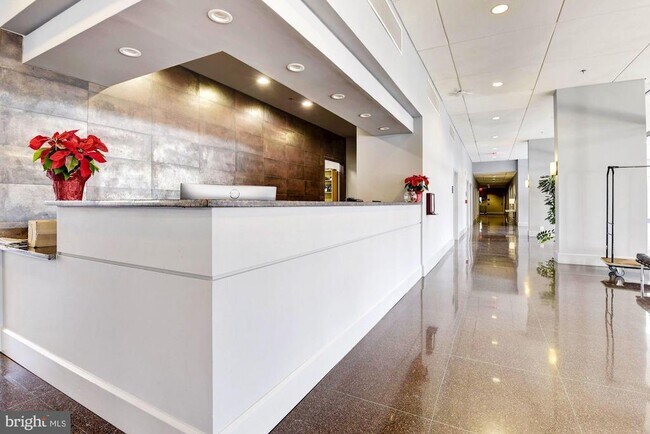 Building Photo - 800 4th St SW