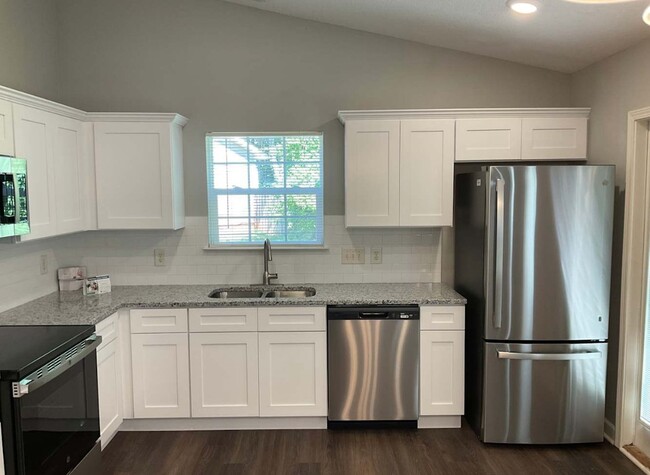 Building Photo - 5527 Black Fox Ct