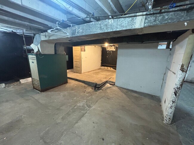 Building Photo - Beautiful 2 Bedroom 1 Bathroom home in Bea...