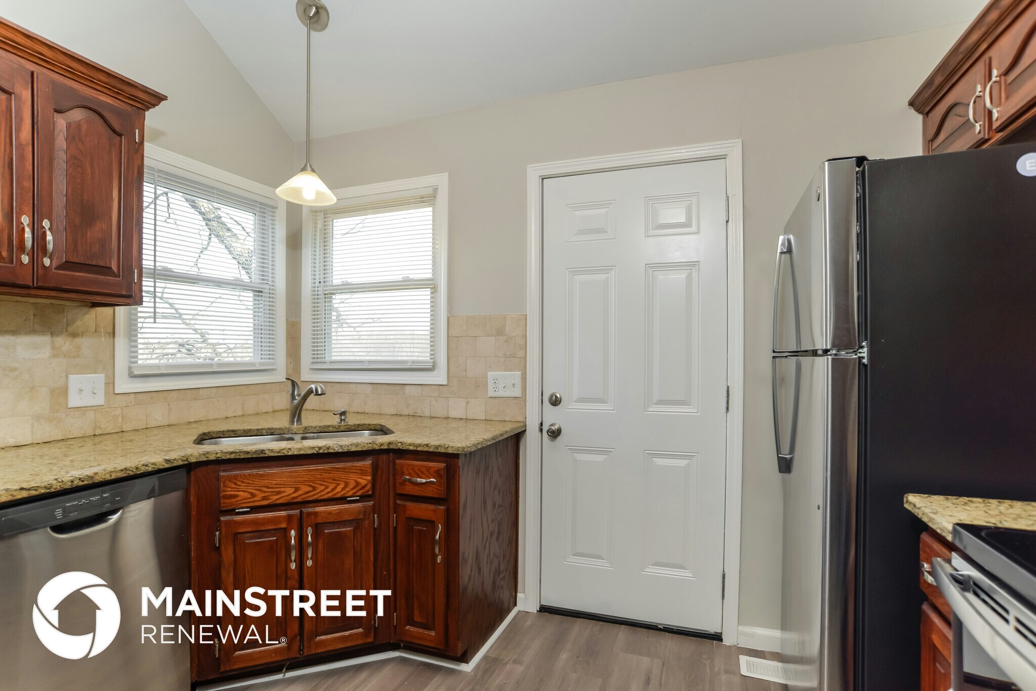 Building Photo - 7 Sherry Ct