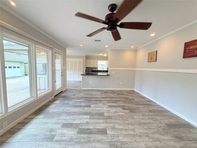 Building Photo - 5019 Yarwell Dr