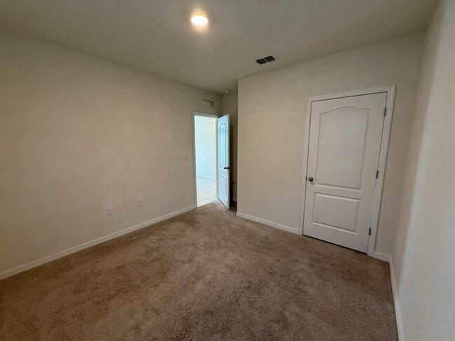 Building Photo - 209 Ludisia Loop