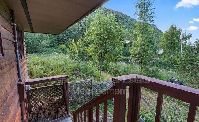 Building Photo - 5427 Wild Mountain Dr