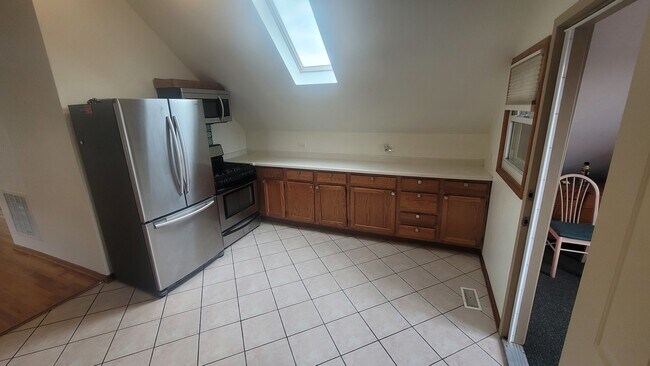 Building Photo - 2977 N Lawndale Ave