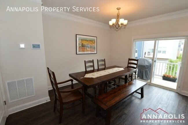 Building Photo - 318 Bright Light Ct