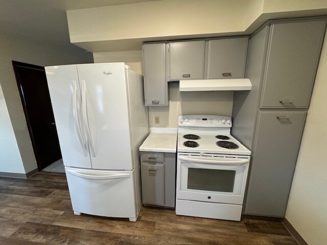 Kitcken - 930 Elm St