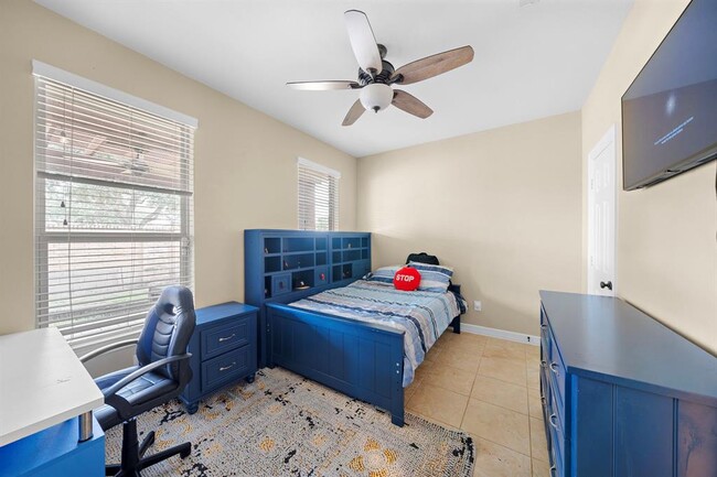 Building Photo - 4711 Salinas Ln