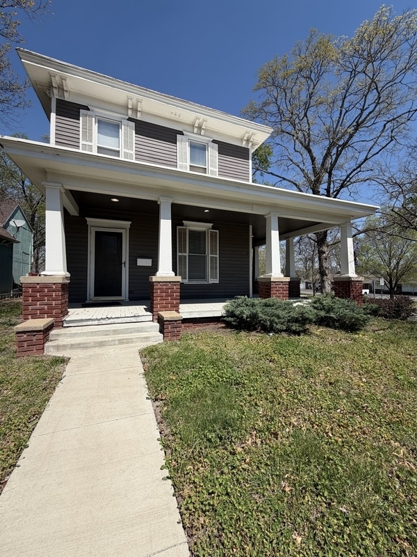 Building Photo - 845 Illinois St