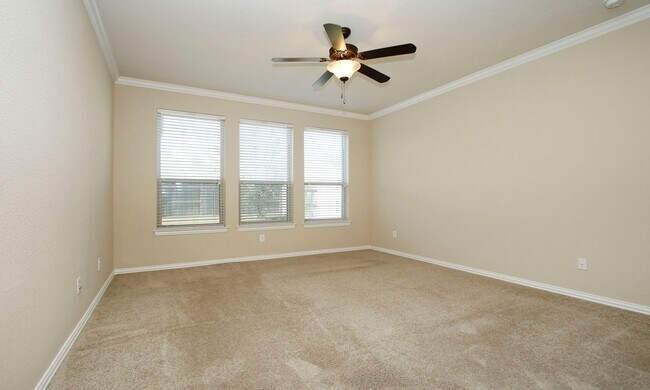 Building Photo - 13827 Slate Mountain Ln