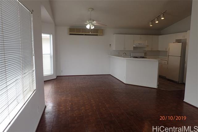 Building Photo - 91-1045 Koka St