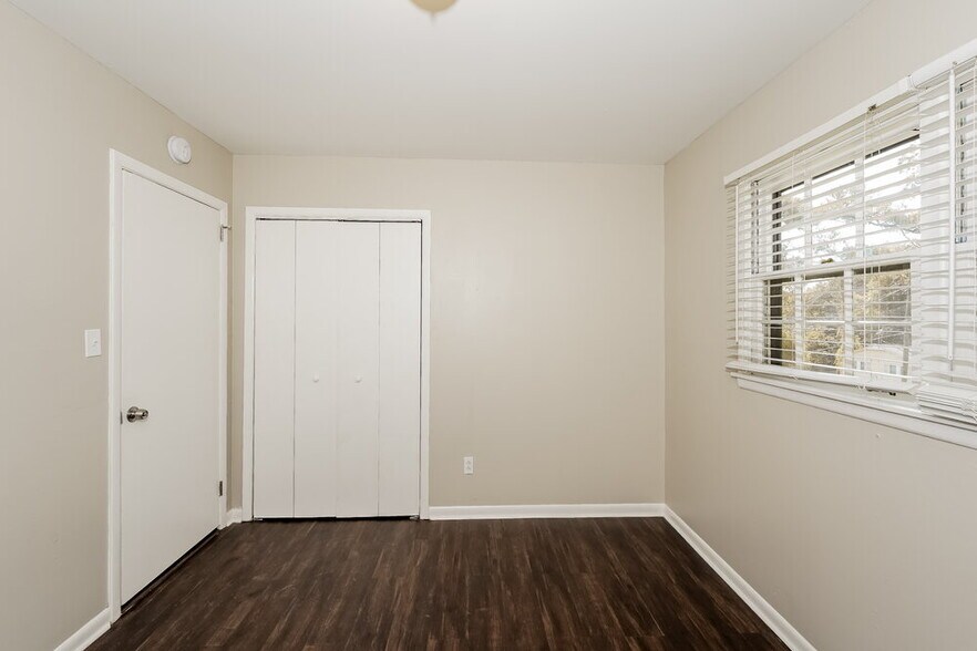 Building Photo - 120 Von Dale Dr