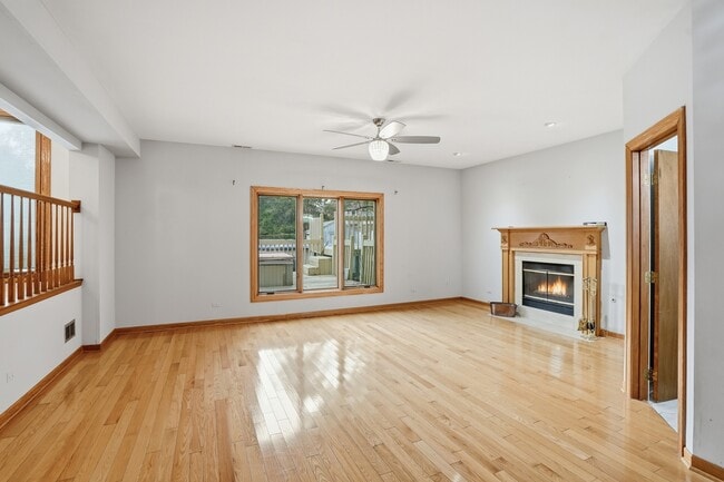 Building Photo - 9312 S 77th Ct