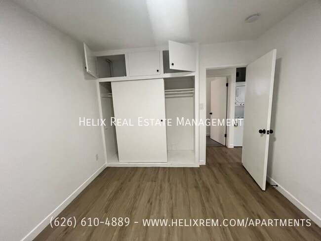 Building Photo - 59 N Oak Ave