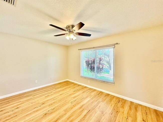 Building Photo - 3490 Mainlands Blvd S