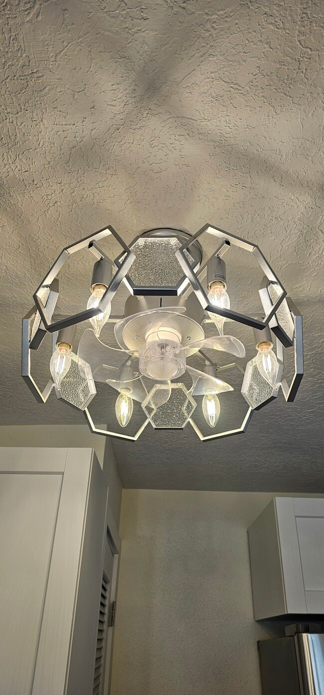 Building Photo - 521-513 13th St NW