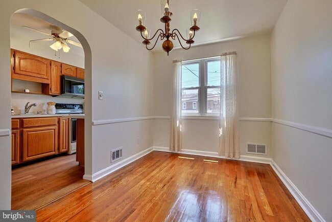 Building Photo - 7731 Wynbrook Rd