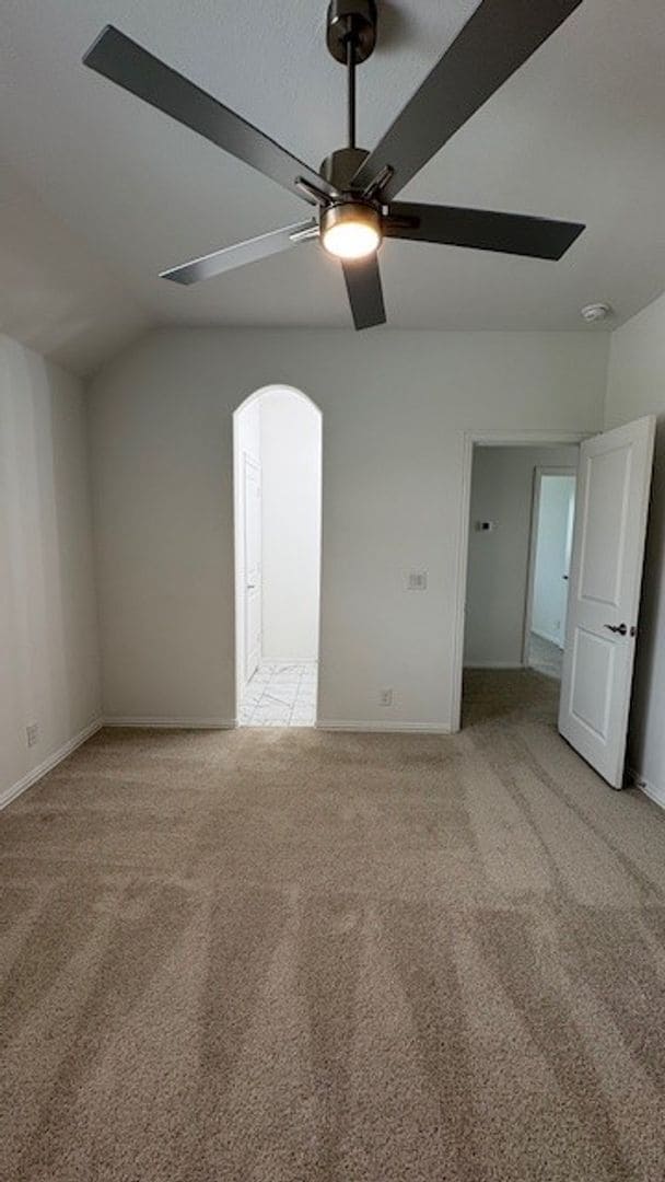 Building Photo - 2 Story Luxury 5 Bedroom Home !!
