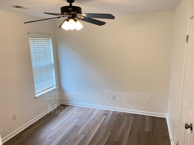 Building Photo - 7125 Showboat Ln