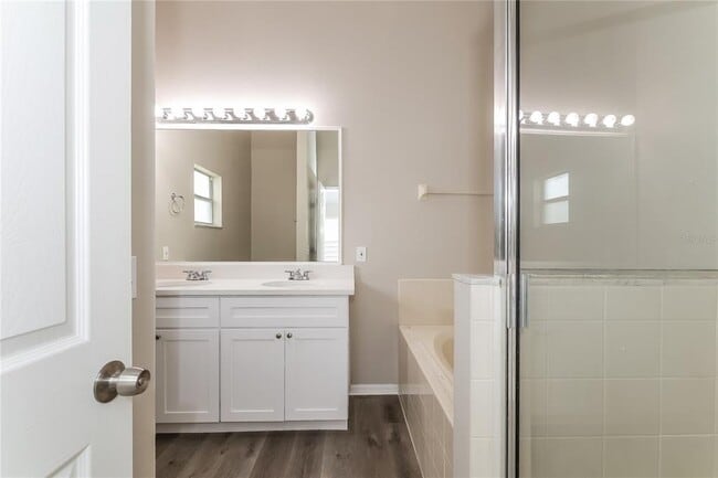 Building Photo - 107 Richmar Ave