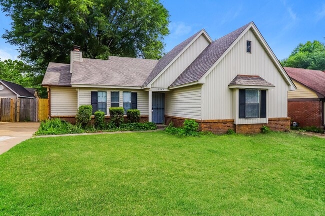 Building Photo - 6349 Valleydale Dr