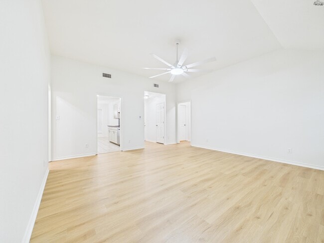 Building Photo - 5213 Air Force Dr