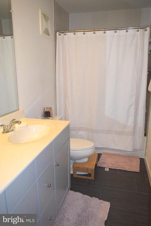 Building Photo - 6947 Stoddert Ln