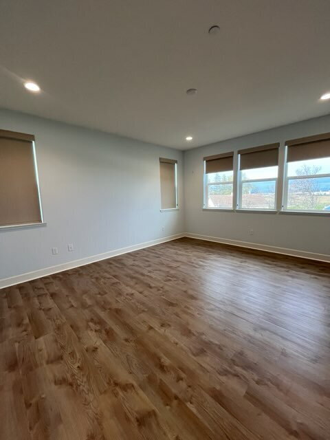 Building Photo - "Spacious 4-Bedroom Retreat with Elegant Granite Touches on Crepe Myrtle Lane!"