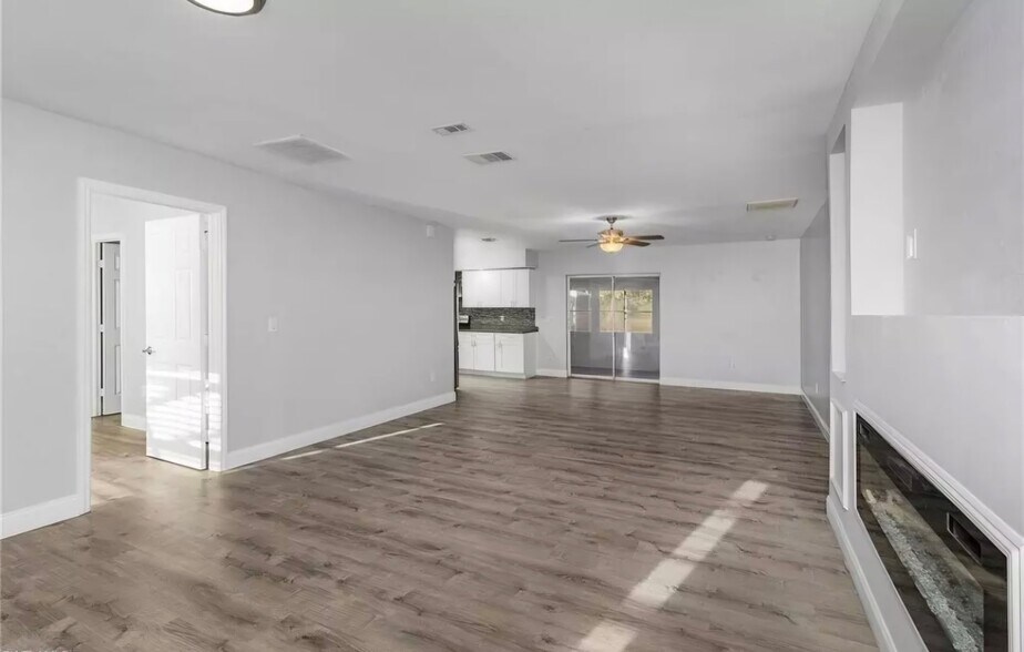 Building Photo - 517 Plumosa Ave