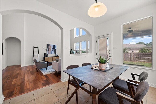 Building Photo - 3664 Rosalina Loop