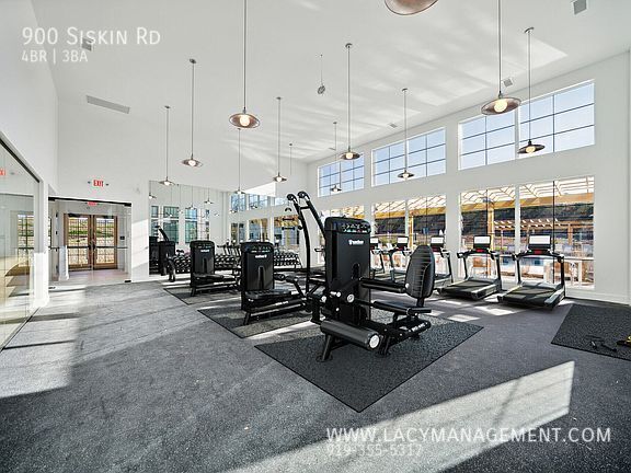 Building Photo - 900 Siskin Rd