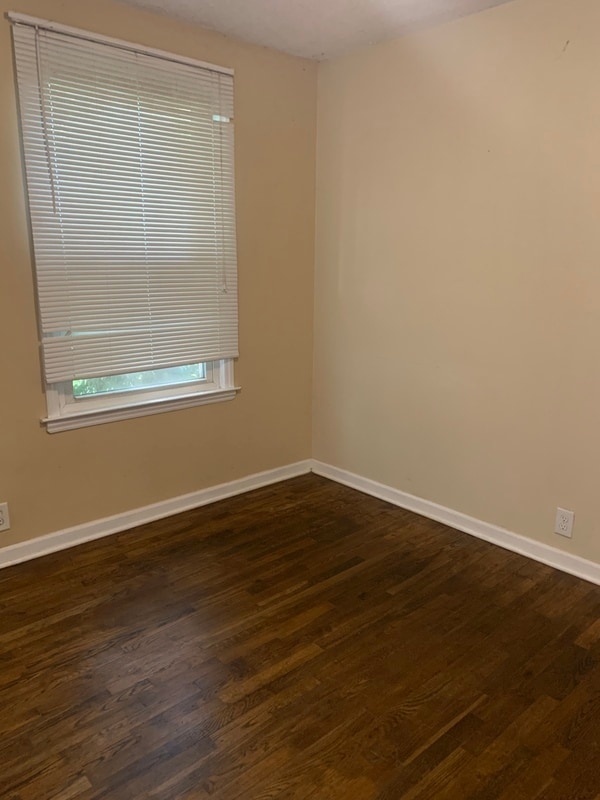 Building Photo - 4201 Dinglewood Ave