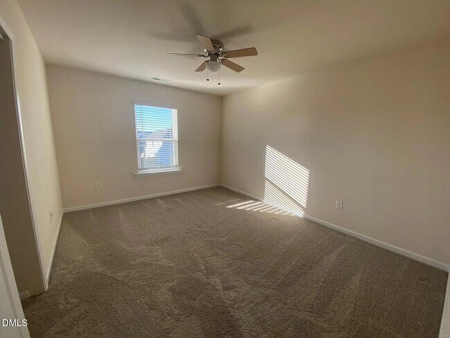 Building Photo - 2124 Fox Chapel Pl