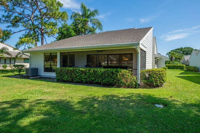 Building Photo - 6672 S Pine Ct
