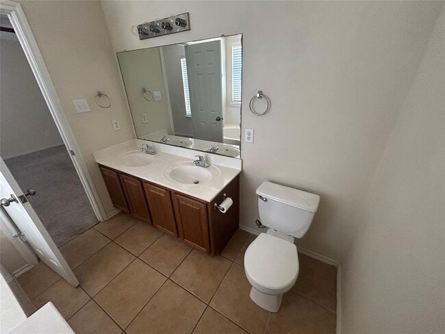 Building Photo - 154 Lake Washington Dr