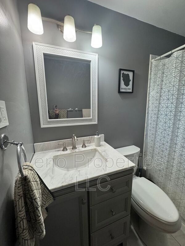 Building Photo - 13 Orenda Spring Dr