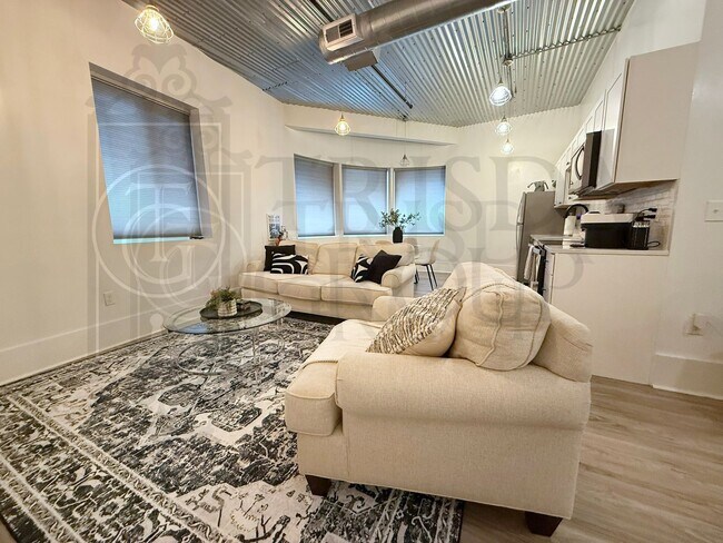 Building Photo - Avail July 15th! Stylish 1-Bedroom Apartment in Mt. Washington –2 Off Street Parking Spaces, AC, ...