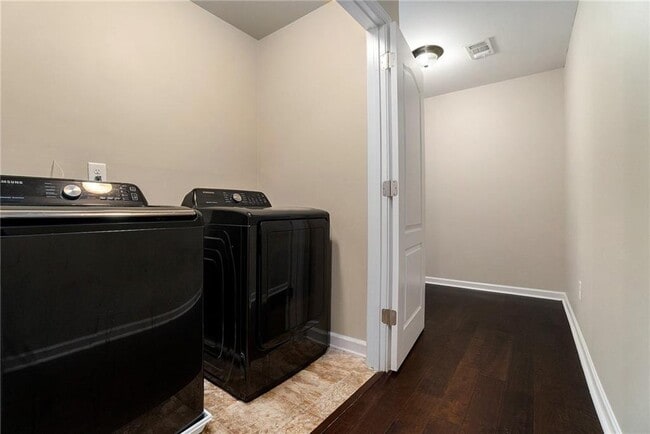 Building Photo - 3989 Princeton Lakes Pass SW