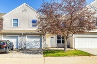 Building Photo - NEAR OTTER CREEK GOLF COURSE!! 2 Bedroom, 1.5 Bathroom in Northeast Ankeny