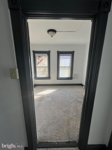 Building Photo - 438 Mitchell Ave