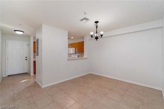 Building Photo - 9430 Ivy Brook Run