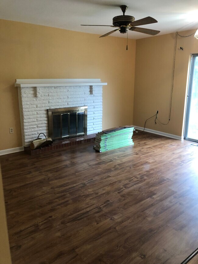 Building Photo - 11123 Prince Ln