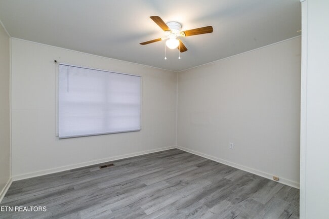 Building Photo - 219 Highland Ave