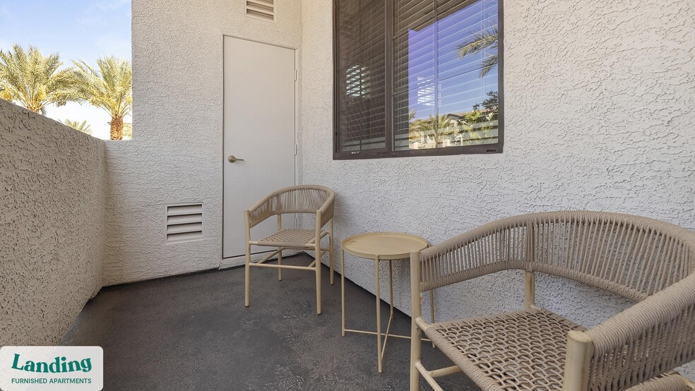 Building Photo - 9242 W Russell Rd