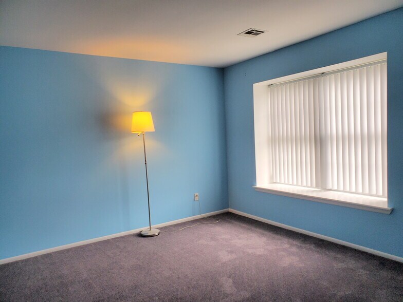 Bedroom - 60 County Rd